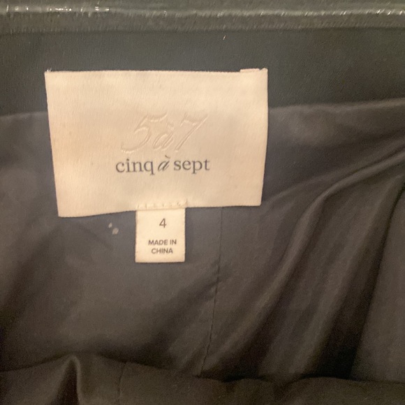 Cinq à sept black off the shoulder dress with ruffle details on sleeve/neck sm S - Picture 2 of 4